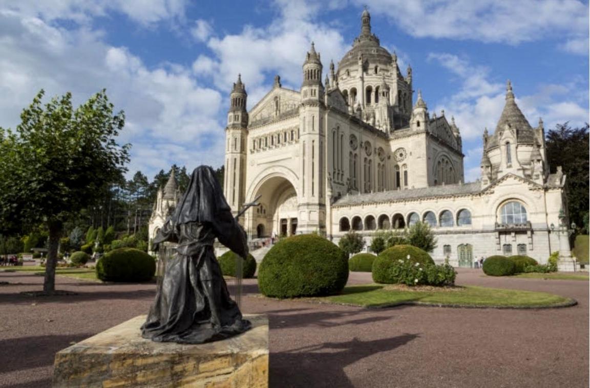 El Paradise - Logement Entier - Coeur De Ville - Basilique Au Balcon - Proche Gare Lisieux Ngoại thất bức ảnh